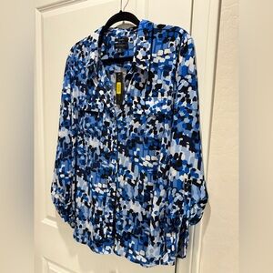 Chic Blue Abstract Print Button-Down Blouse | Effortless Modern Style